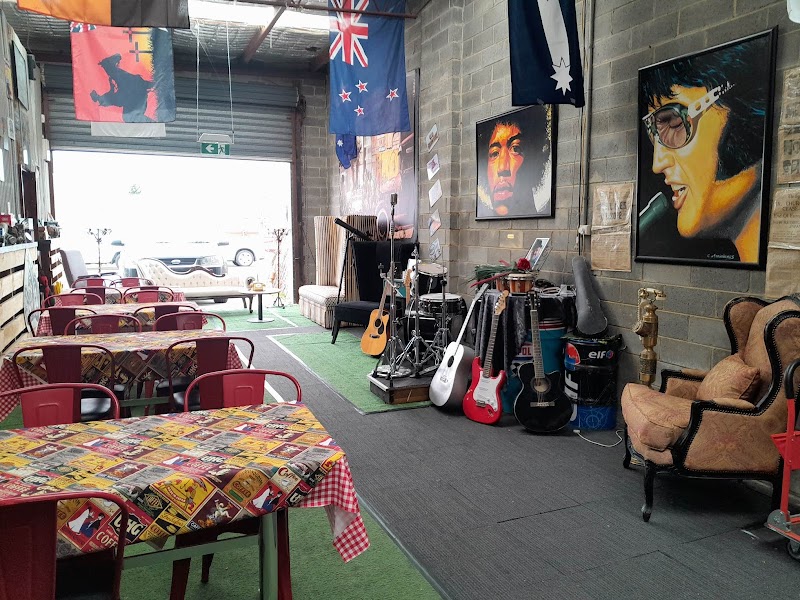 Scotties Garage Cafe