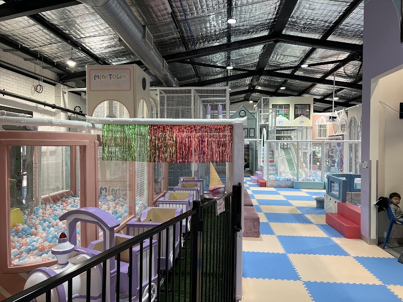 MiniTown Kids Party Play Cafe