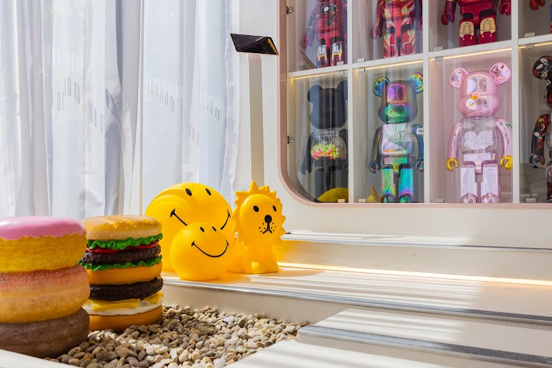 Lovey Patisserie Cafe