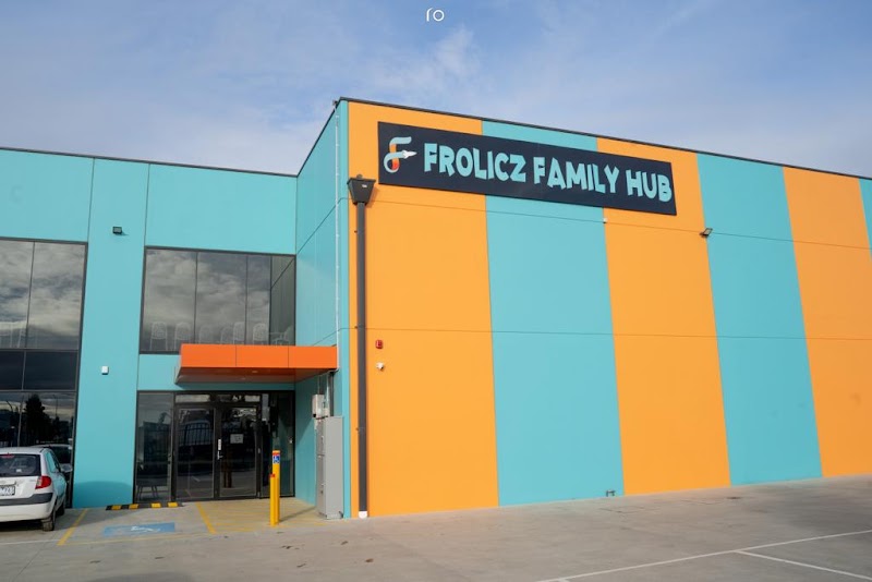 Frolicz Family Hub | Cosmo Lounge