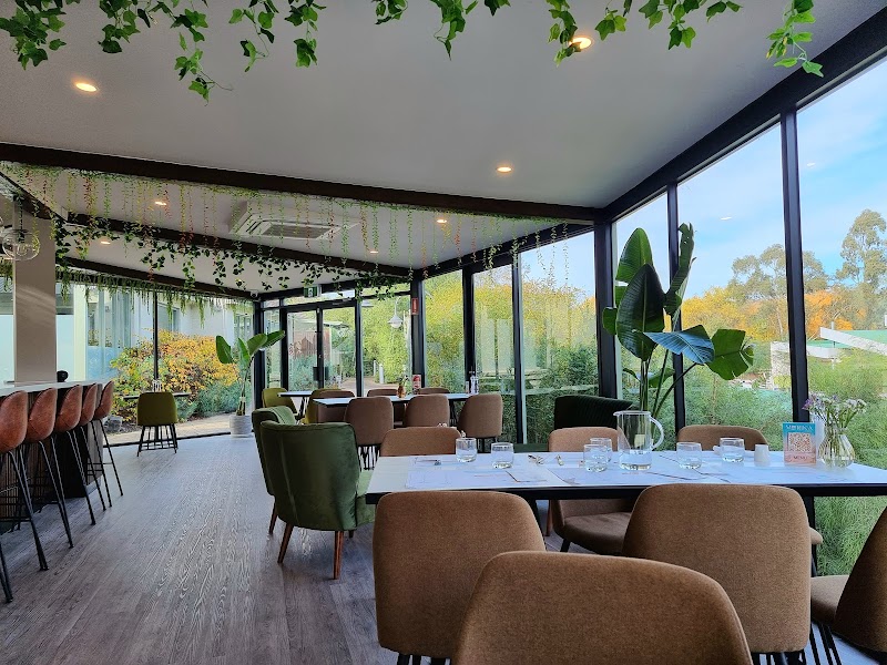 Merika Cafe & Restaurant