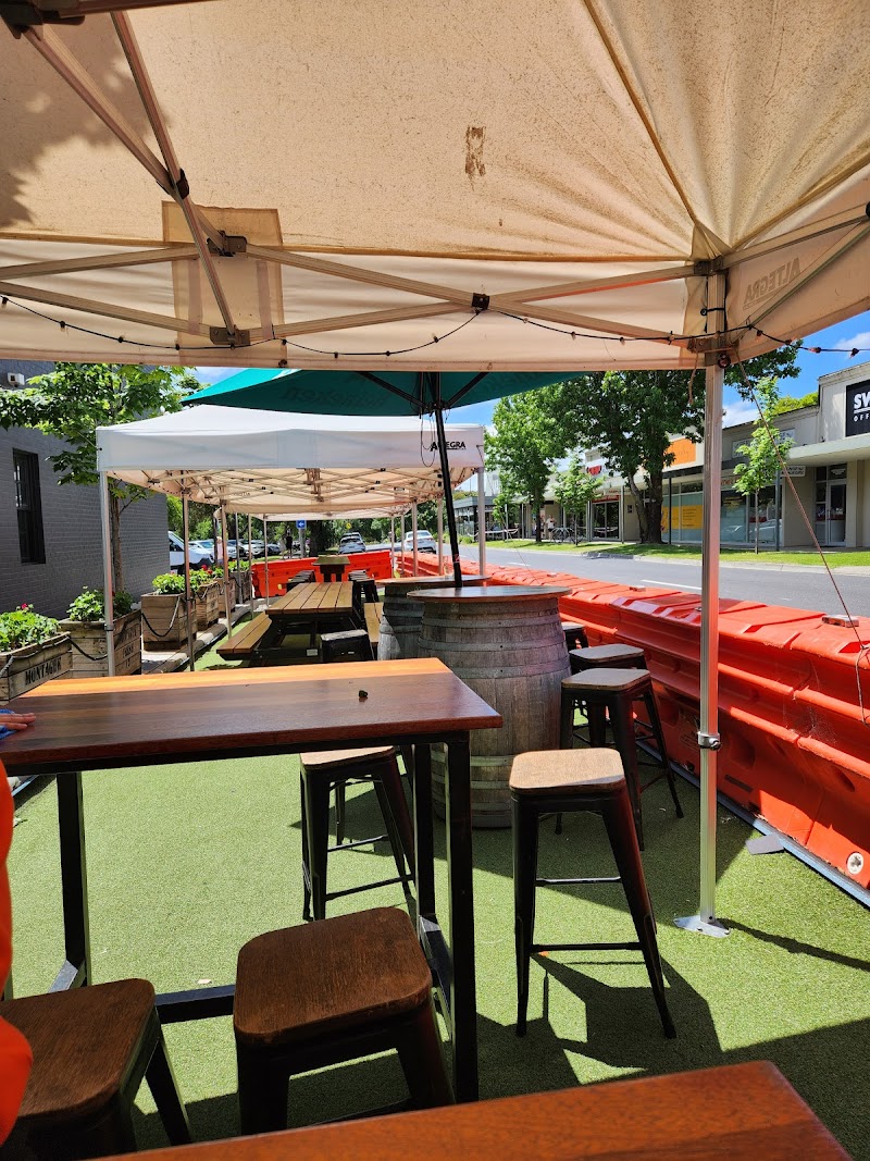 81 Bistro & Taphouse