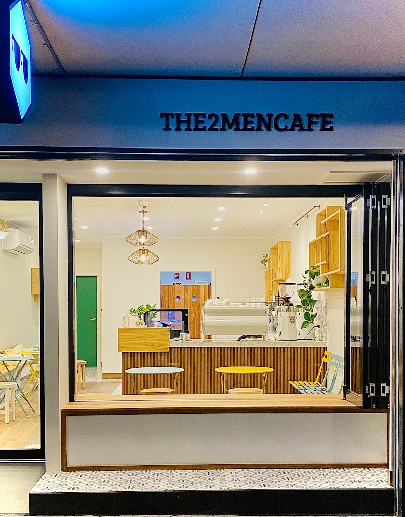 THE 2 MEN CAFE