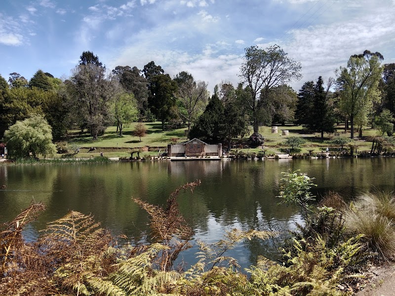 Picnic(Emerald lake park)